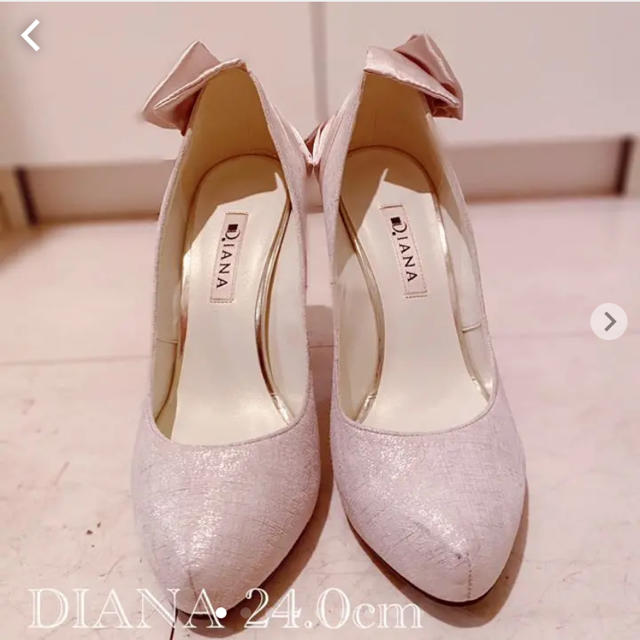DIANA(ダイアナ)のDIANAダイアナ バックリボンヒールパンプス レディースの靴/シューズ(ハイヒール/パンプス)の商品写真