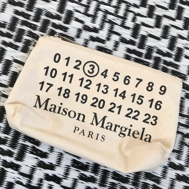 Maison Martin Margiela(マルタンマルジェラ)の最終値下げ　Maison Margiela マルジェラ　キャンバス地ポーチ レディースのファッション小物(ポーチ)の商品写真