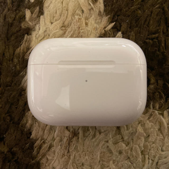 Apple AirPods Pro 充電ケース