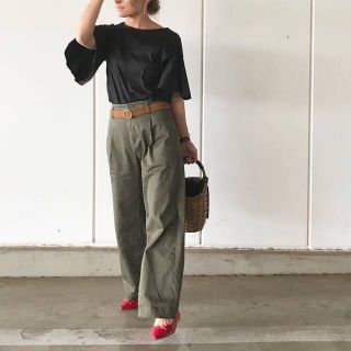 ムジルシリョウヒン(MUJI (無印良品))の縦横ストレッチチノイージーワイドパンツ 婦人ＸＬ・カーキグリーン(チノパン)