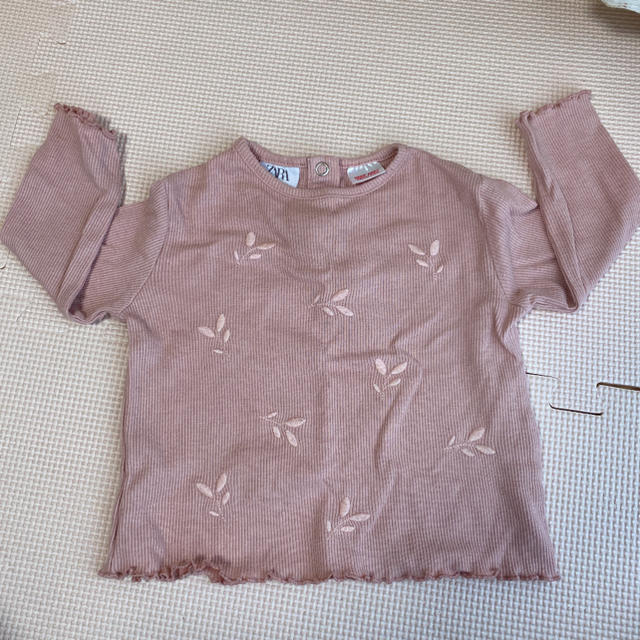 ZARA KIDS(ザラキッズ)のzara  baby リブロンT 74cm キッズ/ベビー/マタニティのベビー服(~85cm)(シャツ/カットソー)の商品写真