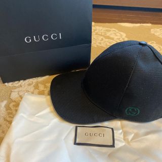 グッチ(Gucci)のGUCCI シンプルキャップ　ブラック(キャップ)