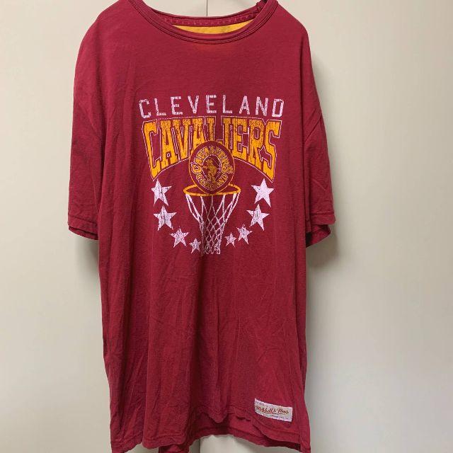 MITCHELL & NESS(ミッチェルアンドネス)のミッチェルアンドネス カレッジ風Tシャツ キャバリアーズ CAVS メンズのトップス(Tシャツ/カットソー(半袖/袖なし))の商品写真