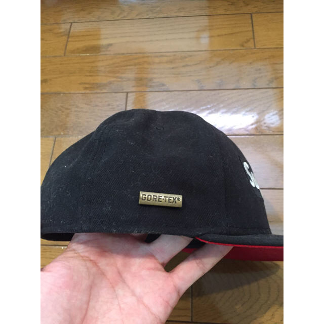 Supreme(シュプリーム)のsupreme Gore-Tex black cap 7.1/4 57.7cm メンズの帽子(キャップ)の商品写真