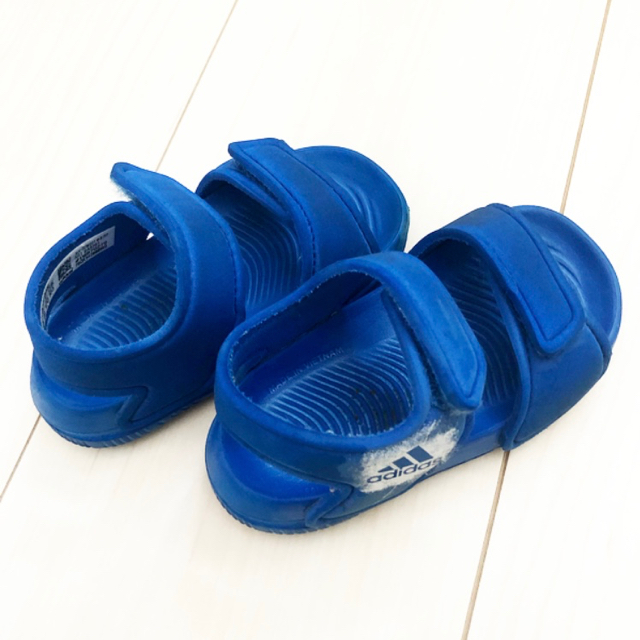 adidas(アディダス)のadidas ベビーキッズ　サンダル キッズ/ベビー/マタニティのベビー靴/シューズ(~14cm)(サンダル)の商品写真