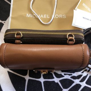 Michael Kors - マイケルコース 新品‼️ お財布ショルダーの通販 by な