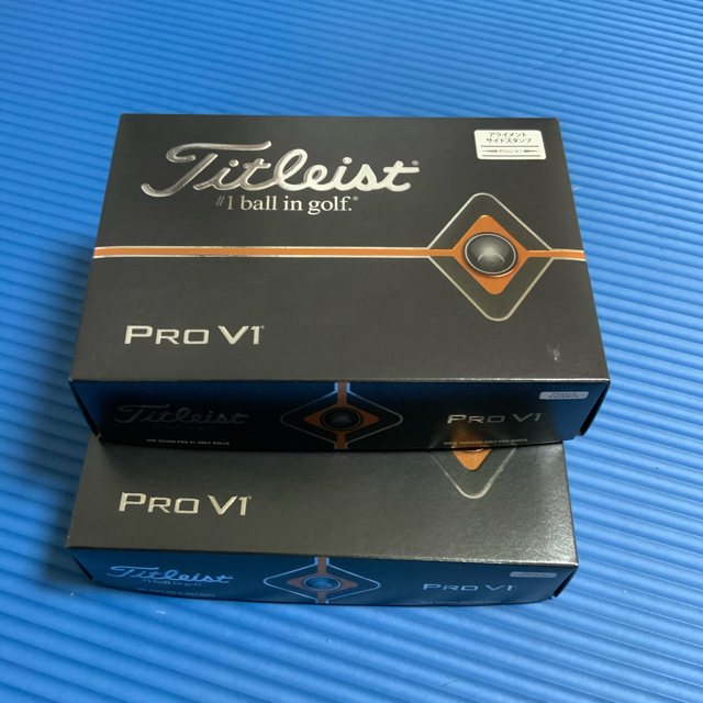 タイトリスト　PRO V1 アライメントサイドスタンプ　ゴルフボールチケット