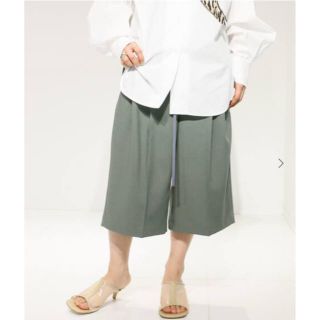 トゥデイフル(TODAYFUL)のcityshop シティーショップ　ハーフパンツ　カーキ(カジュアルパンツ)