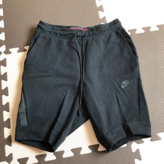 ナイキ(NIKE)のNIKE  テックショートパンツ　Ｍサイズ(ショートパンツ)