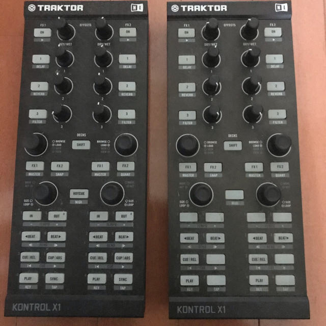 NativeInstruments　TRAKTOR KONTORL X1