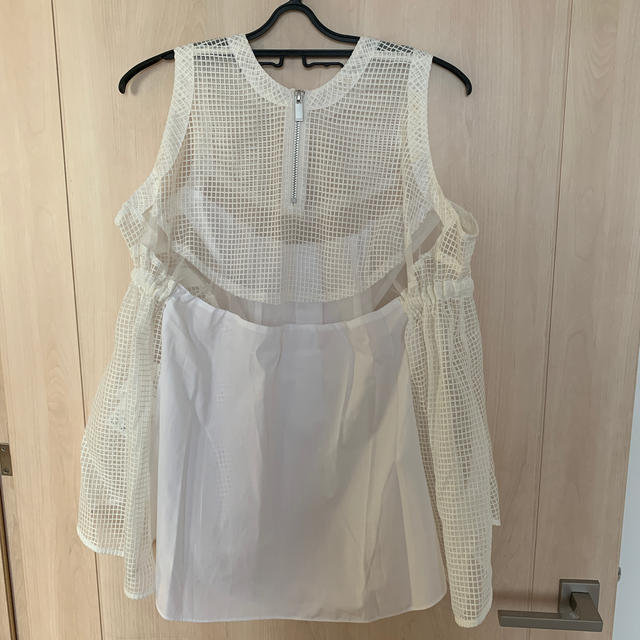 sacai(サカイ)のsacai  white  tops レディースのトップス(シャツ/ブラウス(半袖/袖なし))の商品写真