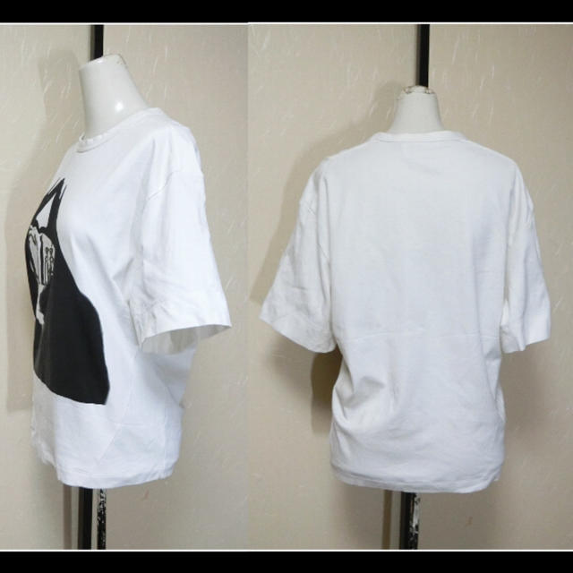 Chloe(クロエ)のChloe クロエ　白に黒いプリントでカットが凝った作りの半袖Tシャツ XS レディースのトップス(Tシャツ(半袖/袖なし))の商品写真