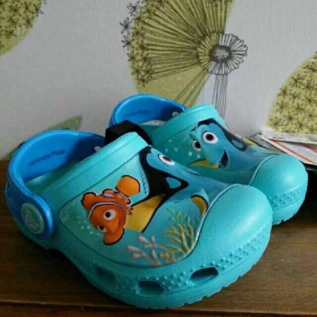 crocs(クロックス)のクロックス13　ベビークロックス　crocs ドリーグッズ　ベビーサンダル　 キッズ/ベビー/マタニティのベビー靴/シューズ(~14cm)(サンダル)の商品写真