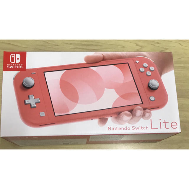 ★NINTENDO Switch lite コーラル　人気　プレゼント　子供