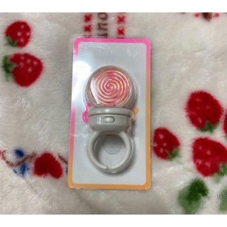 TWICE LED リング ライト 指輪 ペンライト キャンディーポップ(アイドルグッズ)