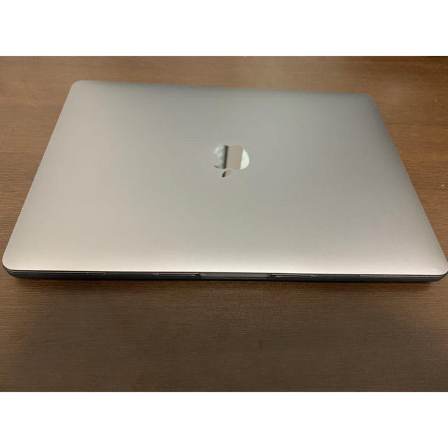 美品　MacBook Pro 13インチ　2016 Touch Bar搭載