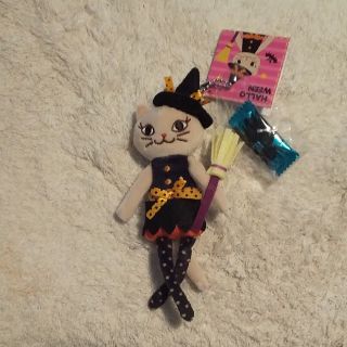 カルディ(KALDI)のカルディ＊ハロウィンくたくたベージュネコ魔女ちゃん(ぬいぐるみ)