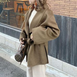 トゥデイフル(TODAYFUL)のSEEK waist mark short coat brown(毛皮/ファーコート)