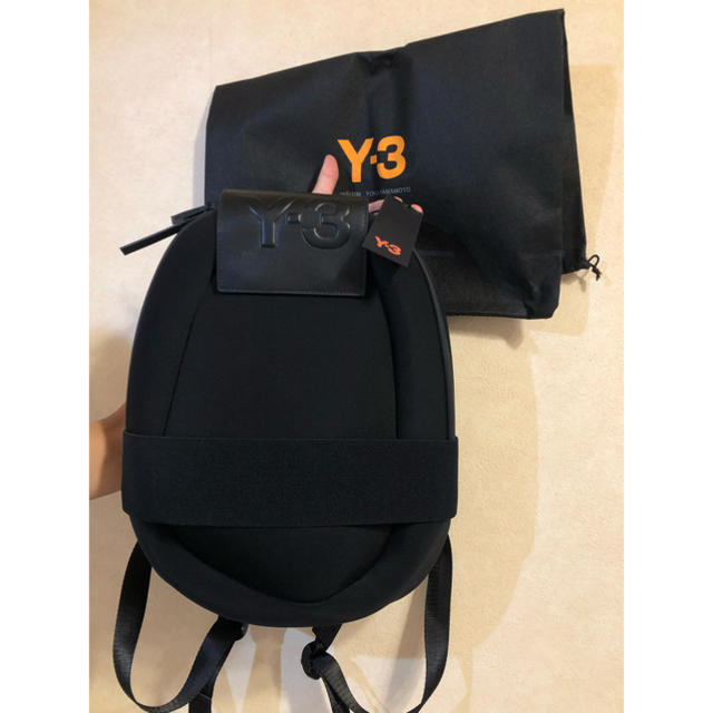 Y-3(ワイスリー)の新品未使用　完売品　Y-3 リュック　 レディースのバッグ(リュック/バックパック)の商品写真