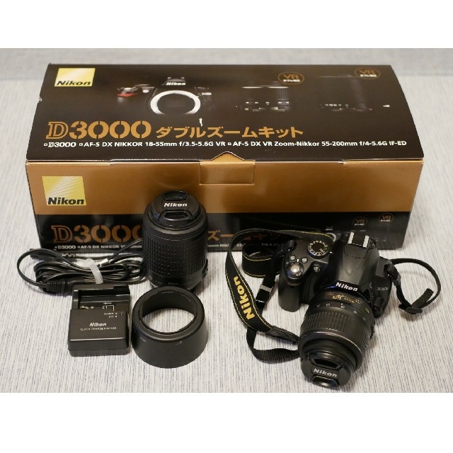 ニコン　Nikon　D3000 ダブルズームキット　おまけ付き　送料無料