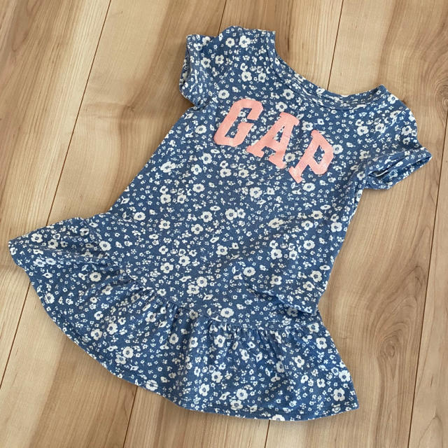 babyGAP(ベビーギャップ)の【最終価格❣️6/13完全削除】 baby GAP＊花柄ワンピース キッズ/ベビー/マタニティのキッズ服女の子用(90cm~)(ワンピース)の商品写真