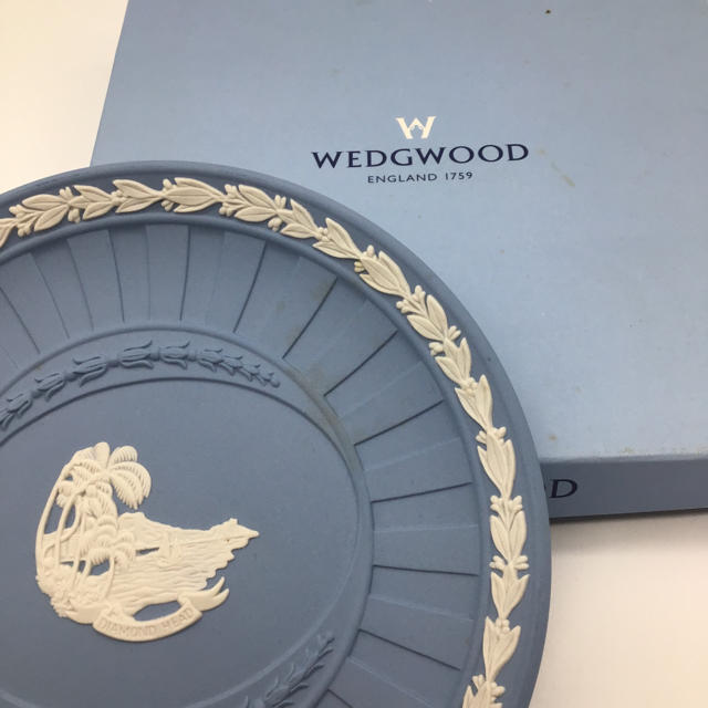 WEDGWOOD(ウェッジウッド)のWEDGWOOD ウェッジウッド　プレート　モニュメント　飾り皿 インテリア/住まい/日用品のキッチン/食器(食器)の商品写真