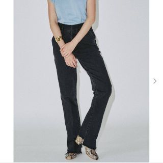 スピックアンドスパン(Spick & Span)の【新品】5 1/2 BEAUTY-LINE SLIT DENIM(デニム/ジーンズ)