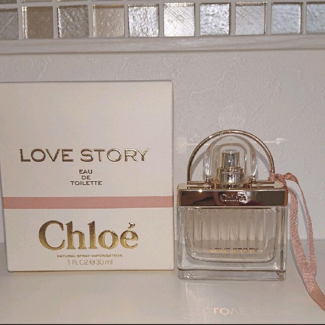 Chloe(クロエ)のChloe クロエ ラブストーリー オードトワレ 30ml コスメ/美容の香水(香水(女性用))の商品写真