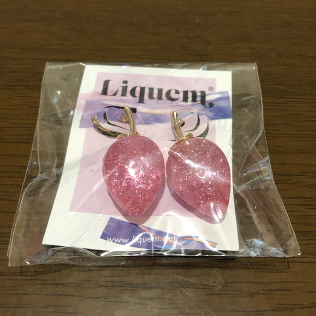 Liquem リキュエム ストロベリーピアス いちご ラメ ピンクレディース