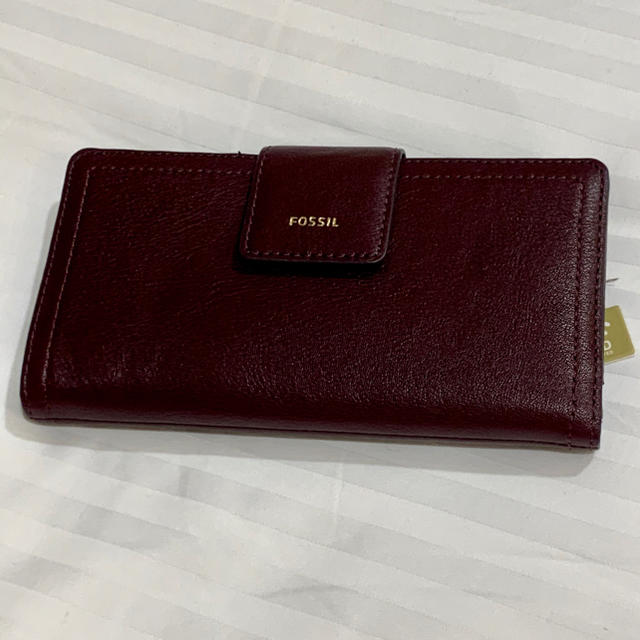 FOSSIL(フォッシル)のかかきさま様専用　FOSSIL 長財布　牛革 紫色 レディースのファッション小物(財布)の商品写真