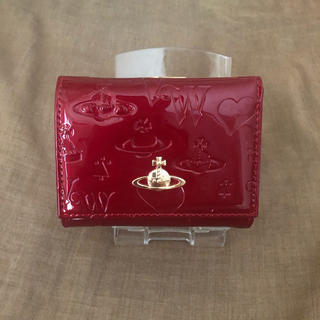 ヴィヴィアンウエストウッド(Vivienne Westwood)のヴィヴィアンウエストウッド　レッド　エナメル　ミニ財布　がま口　三つ折り(財布)