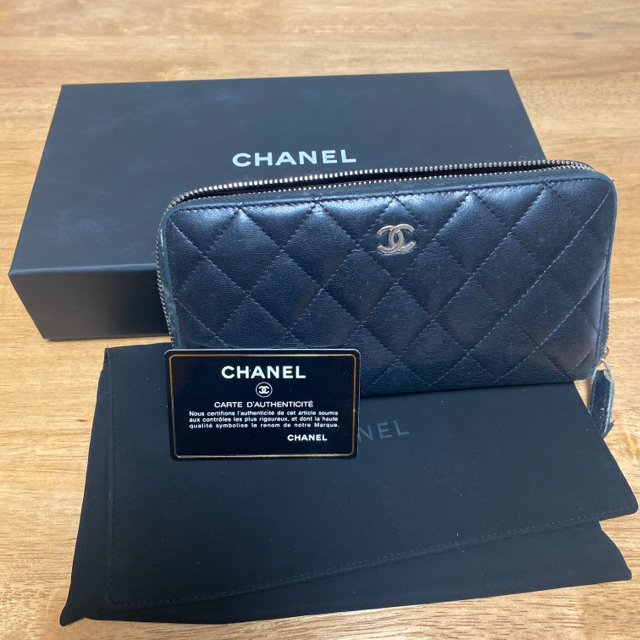 CHANEL 長財布 マトラッセ ラウンドファスナー