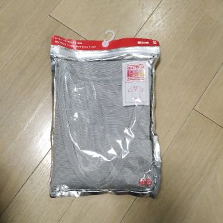 ユニクロ(UNIQLO)の新品　ヒートテックＶネック(Tシャツ/カットソー(半袖/袖なし))