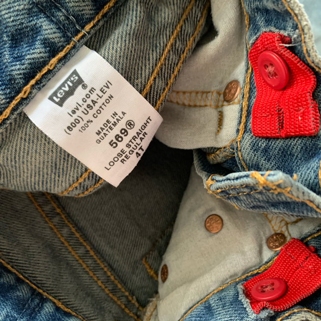 Levi's(リーバイス)の 専用です　Levis 569 4T キッズ/ベビー/マタニティのキッズ服男の子用(90cm~)(パンツ/スパッツ)の商品写真