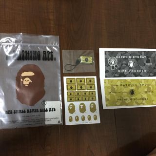 アベイシングエイプ(A BATHING APE)のA BATHING APE クーポン　キーホルダー　ステッカー(ノベルティグッズ)