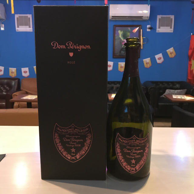 Dom Pérignon(ドンペリニヨン)のドン・ペリニヨン ピンク 空瓶 箱付き 食品/飲料/酒の酒(シャンパン/スパークリングワイン)の商品写真