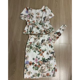 ジルスチュアート(JILLSTUART)のJILLSTUART 花柄セットアップ(ベルト付)(セット/コーデ)