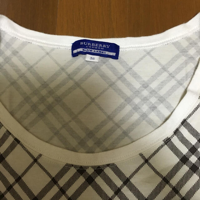 BURBERRY(バーバリー)のバーバリーTシャツ レディースのトップス(Tシャツ(半袖/袖なし))の商品写真