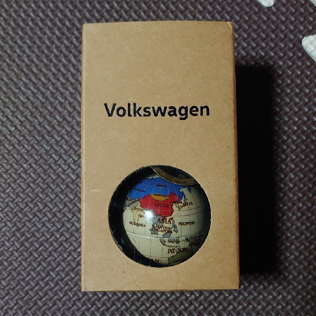Volkswagen(フォルクスワーゲン)のフォルクスワーゲン 地球儀 キーホルダー 自動車/バイクの自動車/バイク その他(その他)の商品写真