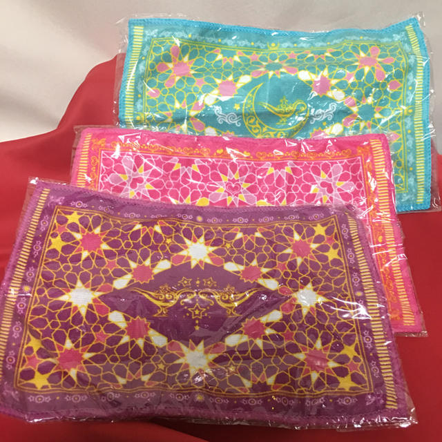 新品未開封　アラジン　魔法の絨毯　ミニタオル　3種類セット | フリマアプリ ラクマ