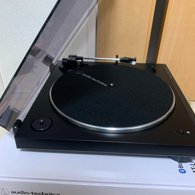 audio-technica(オーディオテクニカ)のレコードプレーヤー　AT-LP60XBT 楽器のDJ機器(ターンテーブル)の商品写真