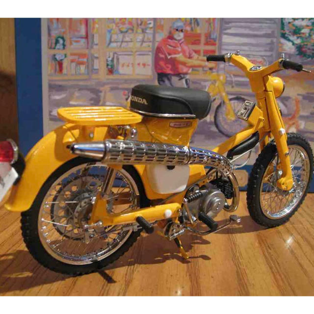 エブロ製1/10ホンダ ハンターカブC105Hイエロー の通販 by 大人 エブロ製1/10ホンダ ハンターカブC105Hイエロー の通販 by 大人