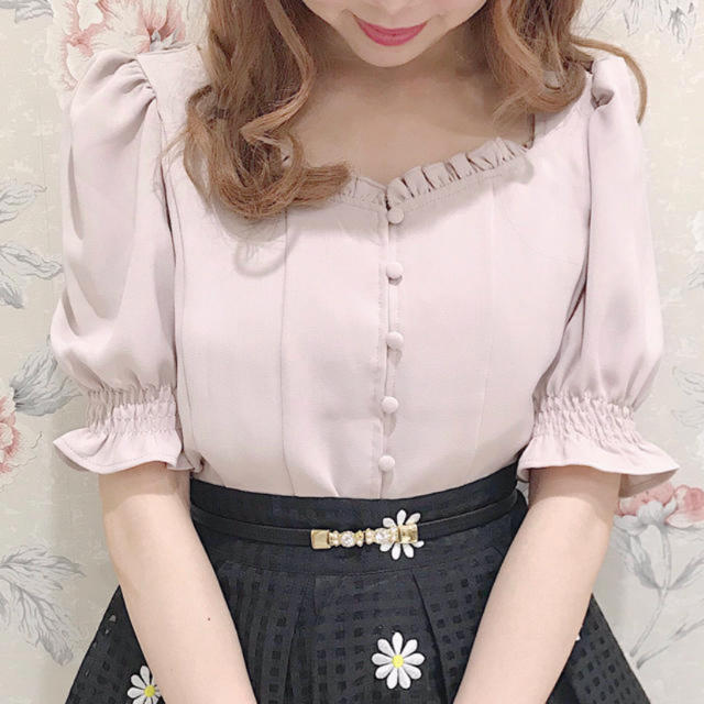 evelyn - エブリン 半袖 ピンクブラウスの通販 by ♡Rinchan's evelyn - エブリン 半袖 ピンクブラウスの通販 by ♡Rinchan's