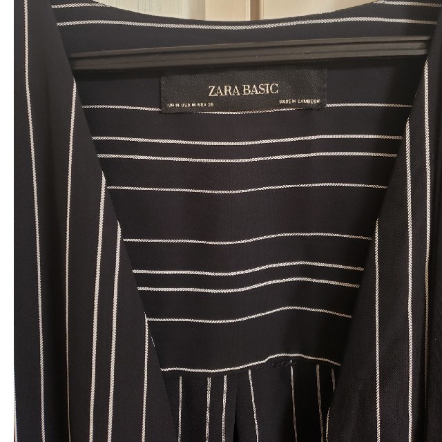 ZARA(ザラ)のタグ付き ZARA ストライプ コート M レディースのジャケット/アウター(ロングコート)の商品写真