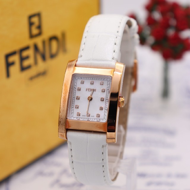 FENDI - 付属品付き【新品電池】FENDI 7000L/ダイヤ12P ピンク FENDI - 付属品付き【新品電池】FENDI 7000L/ダイヤ12P ピンク