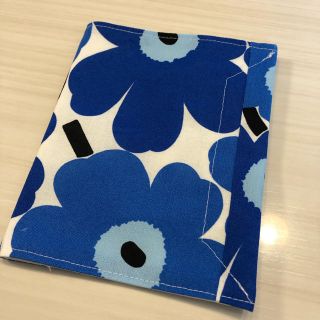 マリメッコ(marimekko)のマスクケース　非密のマスク　磁石でしまえるんです♪(その他)