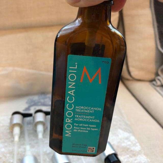 Moroccan oil(モロッカンオイル)のモロッカンオイル　3分の1強 コスメ/美容のヘアケア/スタイリング(トリートメント)の商品写真