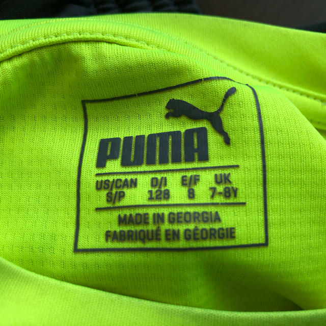 PUMA(プーマ)のPUMA サッカーウェア上下 120cm ⚠️シミあり スポーツ/アウトドアのサッカー/フットサル(ウェア)の商品写真