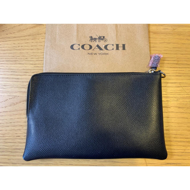 COACH(コーチ)の【美品即発送】coach クラッチバッグ　ポーチ　コーチ レディースのバッグ(クラッチバッグ)の商品写真