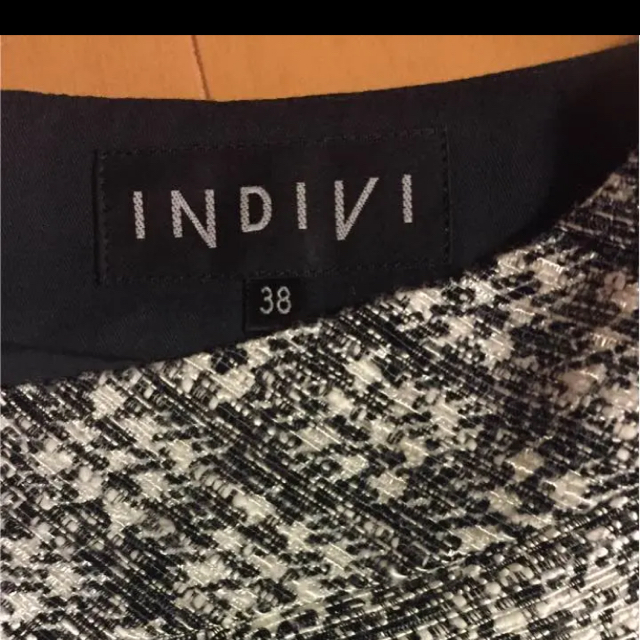 INDIVI(インディヴィ)の超美品❤️インディヴィ　ツイード　スカート レディースのスカート(ひざ丈スカート)の商品写真